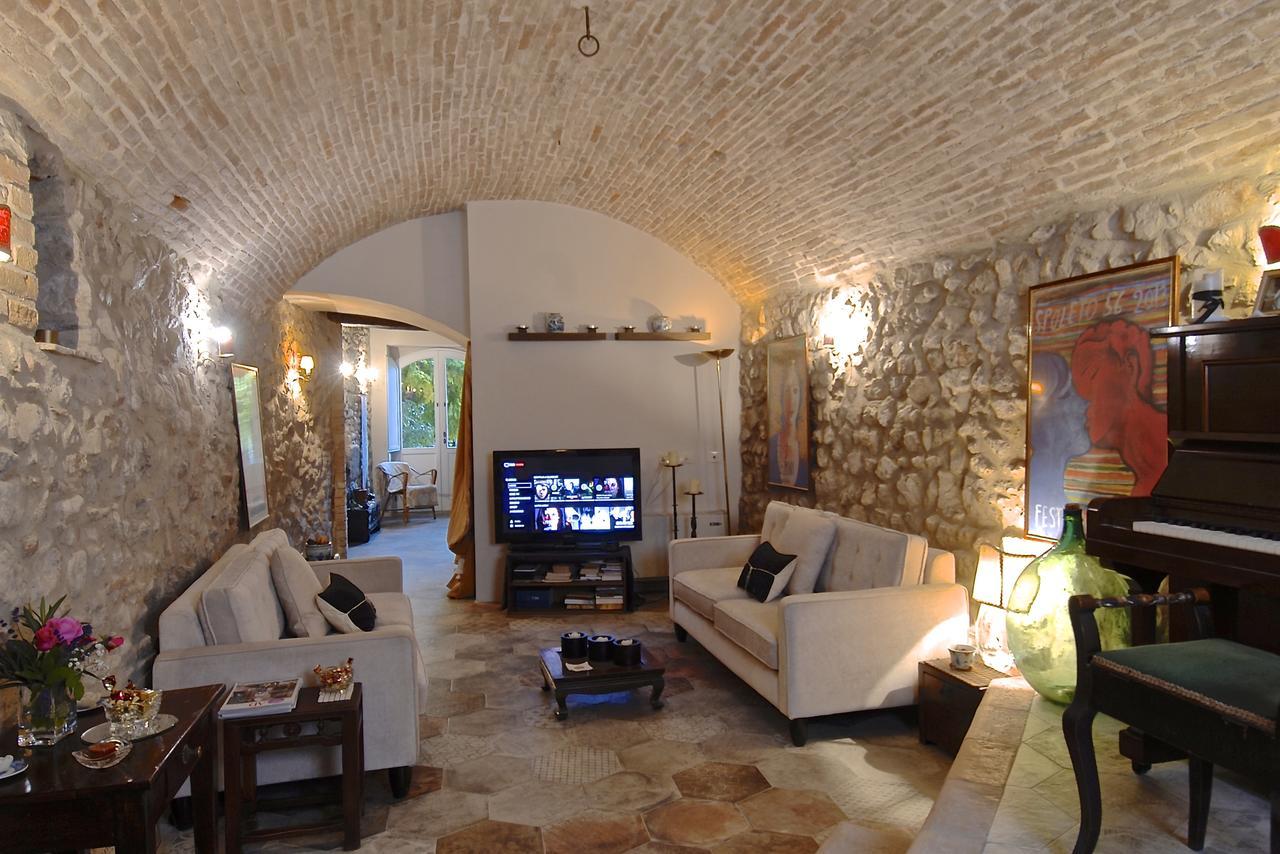스폴레토 Palazzo Sant'Angelo B&B 외부 사진
