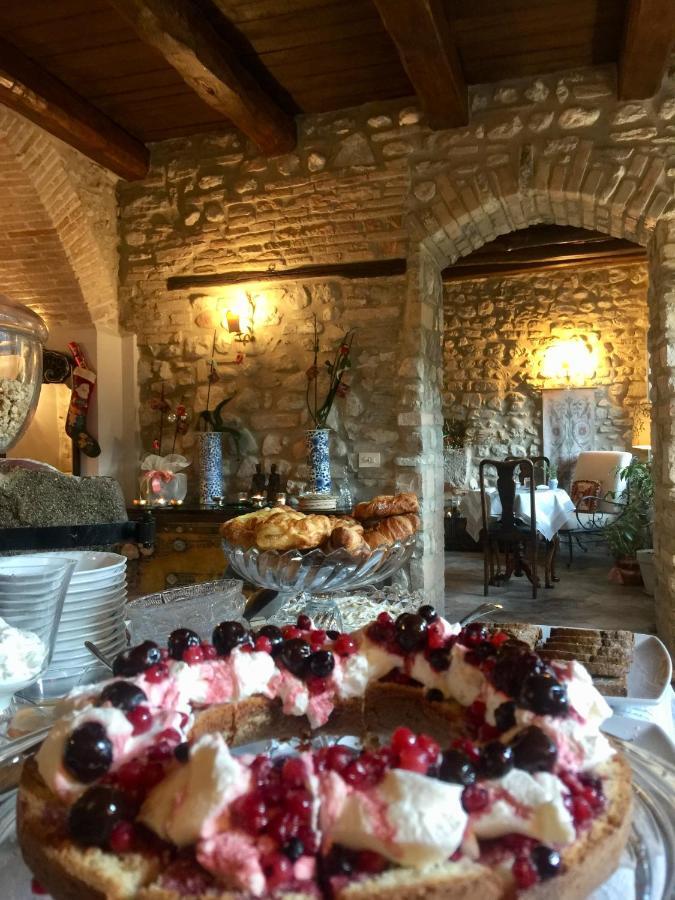 스폴레토 Palazzo Sant'Angelo B&B 외부 사진